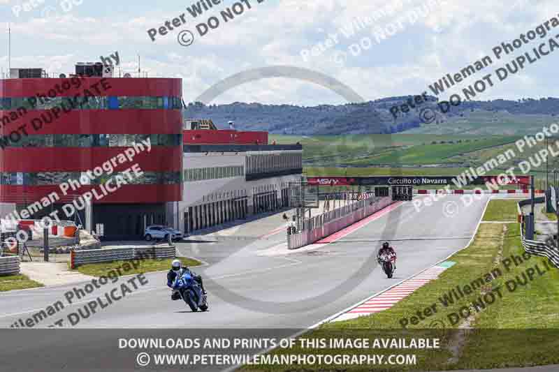 cadwell no limits trackday;cadwell park;cadwell park photographs;cadwell trackday photographs;enduro digital images;event digital images;eventdigitalimages;navarra;no limits trackdays;peter wileman photography;racing digital images;trackday digital images;trackday photos